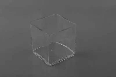 Cache Pot Plastique Carr� 9x9 H10 Transparent