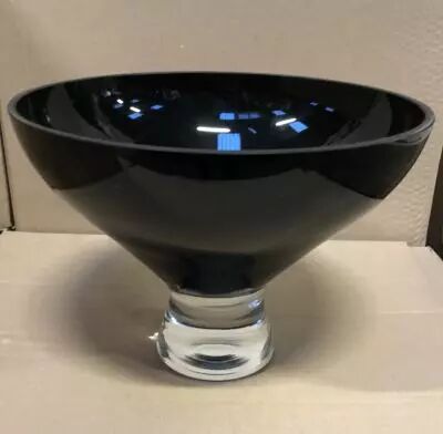 Coupe Verre D21,5 H11/16 Noir sur pied